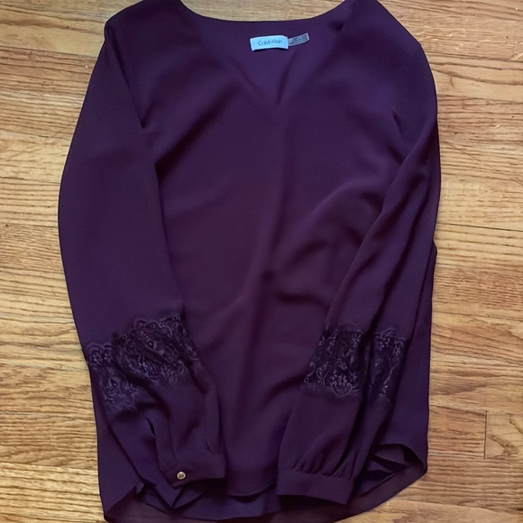 Calvin Klein Tops - Calvin Klein v neck gauzy blouse size small (missing size tag)